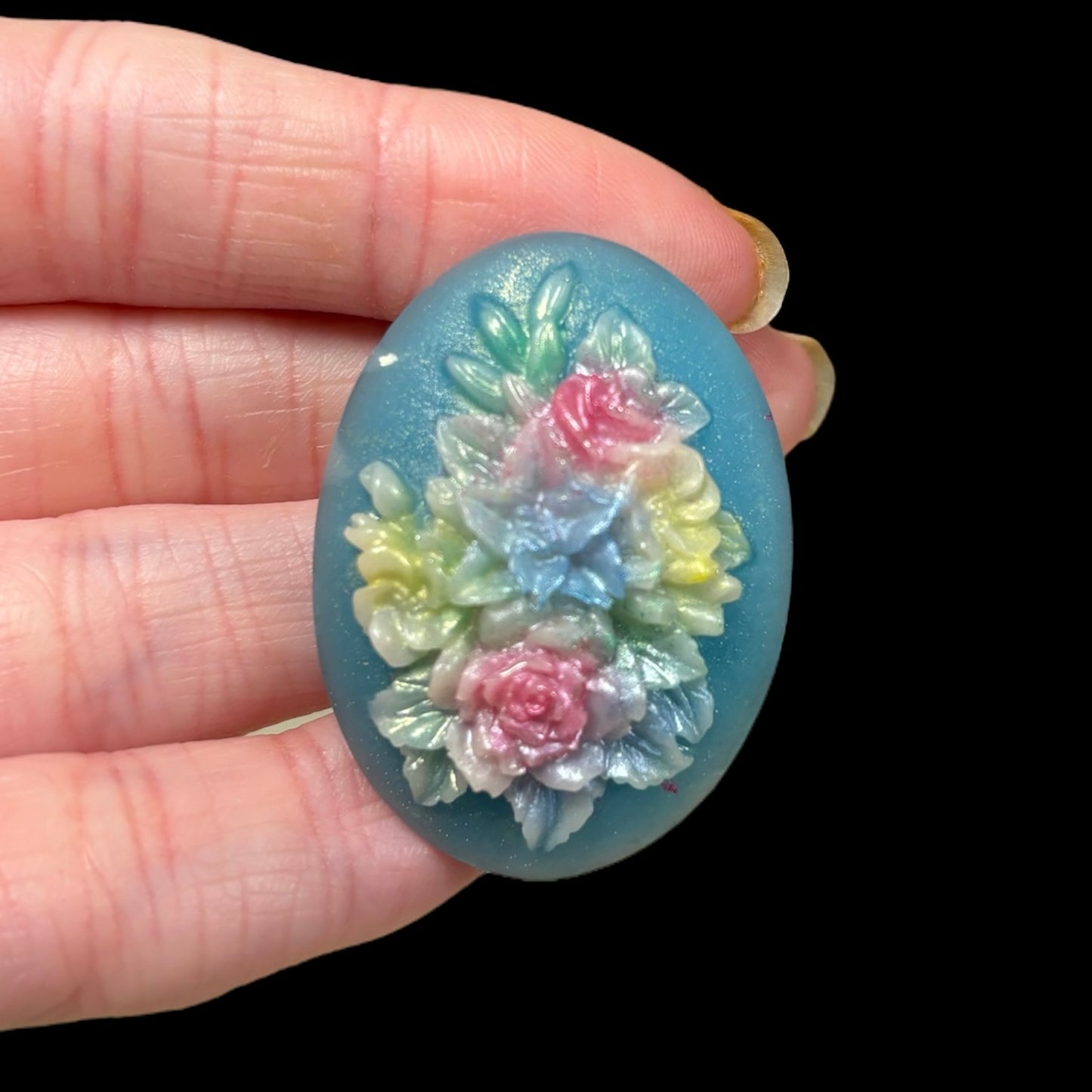 Bouquet Cameo Magnet